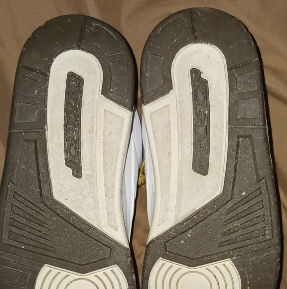 Air Jordan 3 Retro shoes - Picture 5 of 9